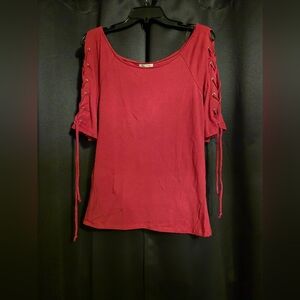 Heart & Hips Lace Up Sleeve Top NWT | Red Scoop Neck | Size L
